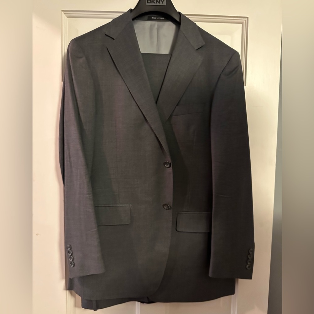 SUIT- Paul Betenly